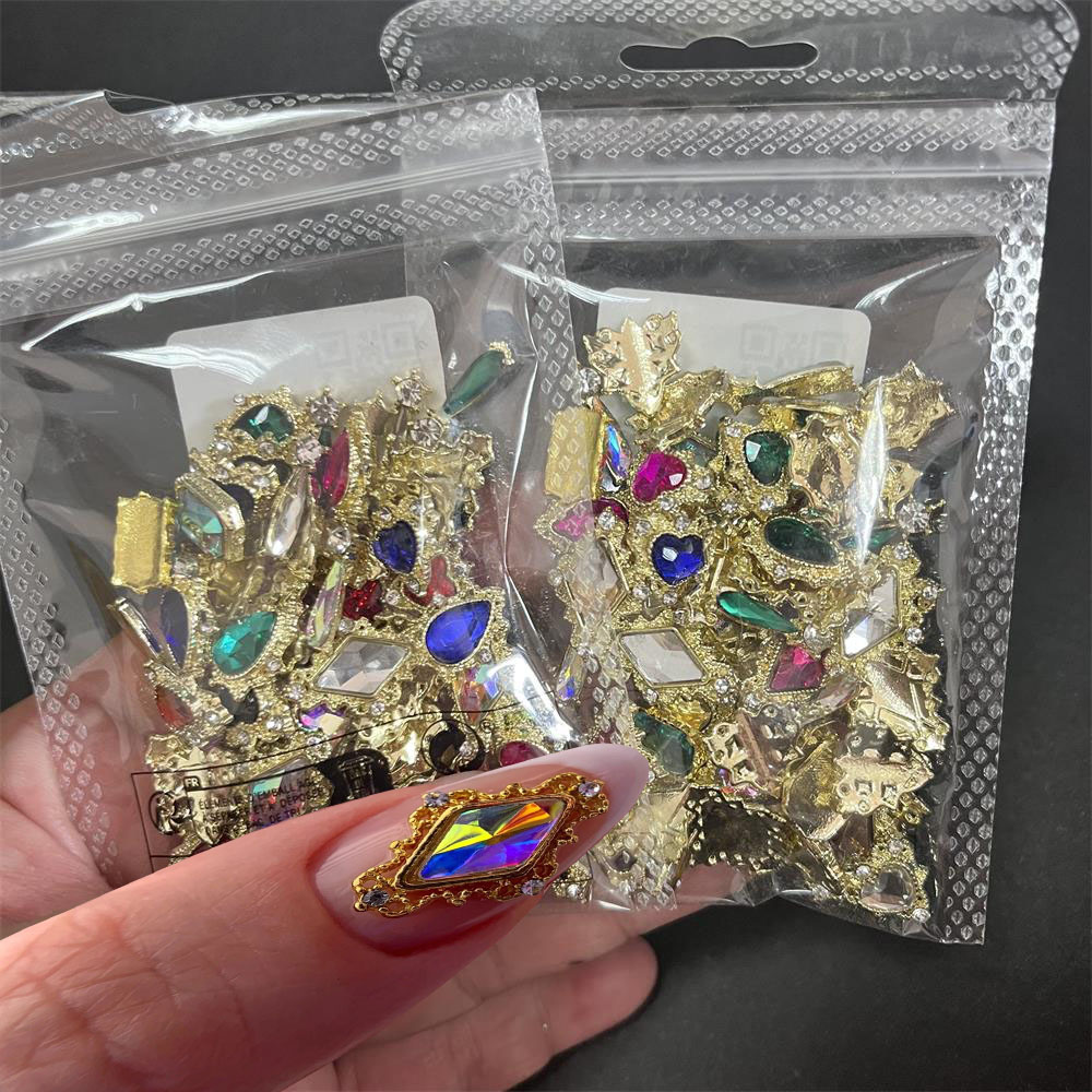 60 個ミックスネイルアートラインストーンハート/スクエア/ - Nail Art Valentines Day のレビューと価格